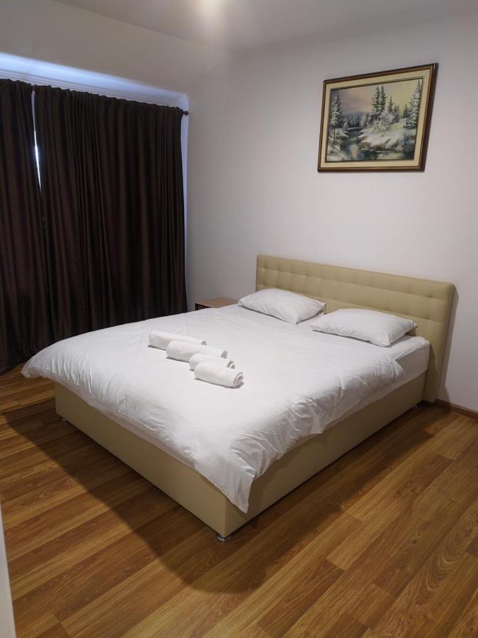 Mirage Hotel Chernivtsi Ngoại thất bức ảnh