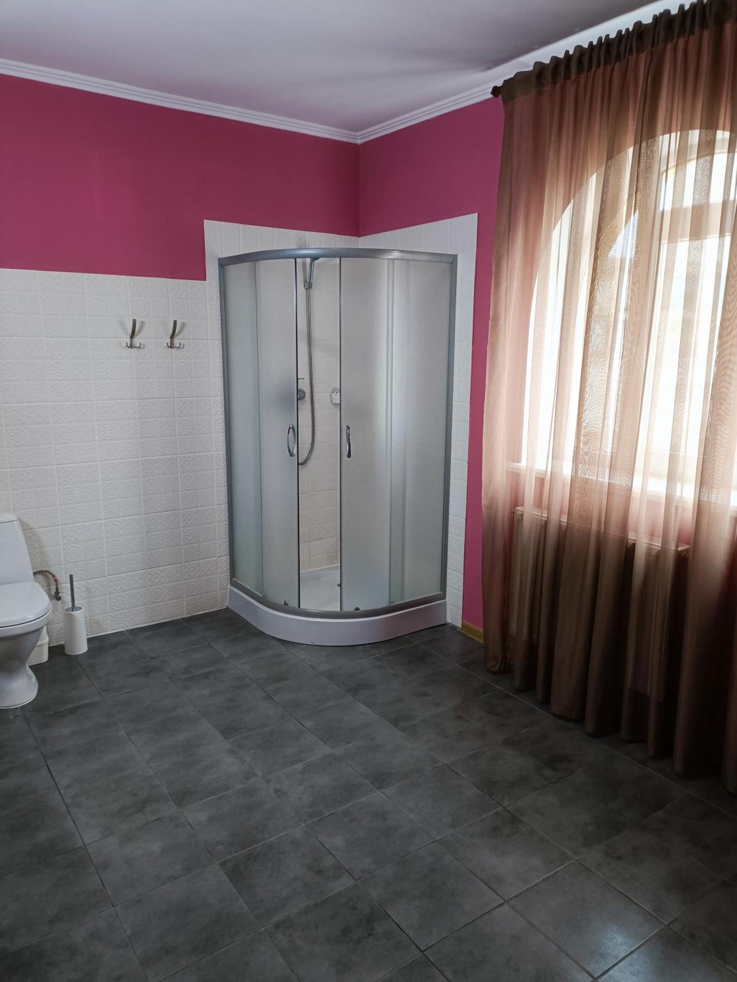Mirage Hotel Chernivtsi Ngoại thất bức ảnh