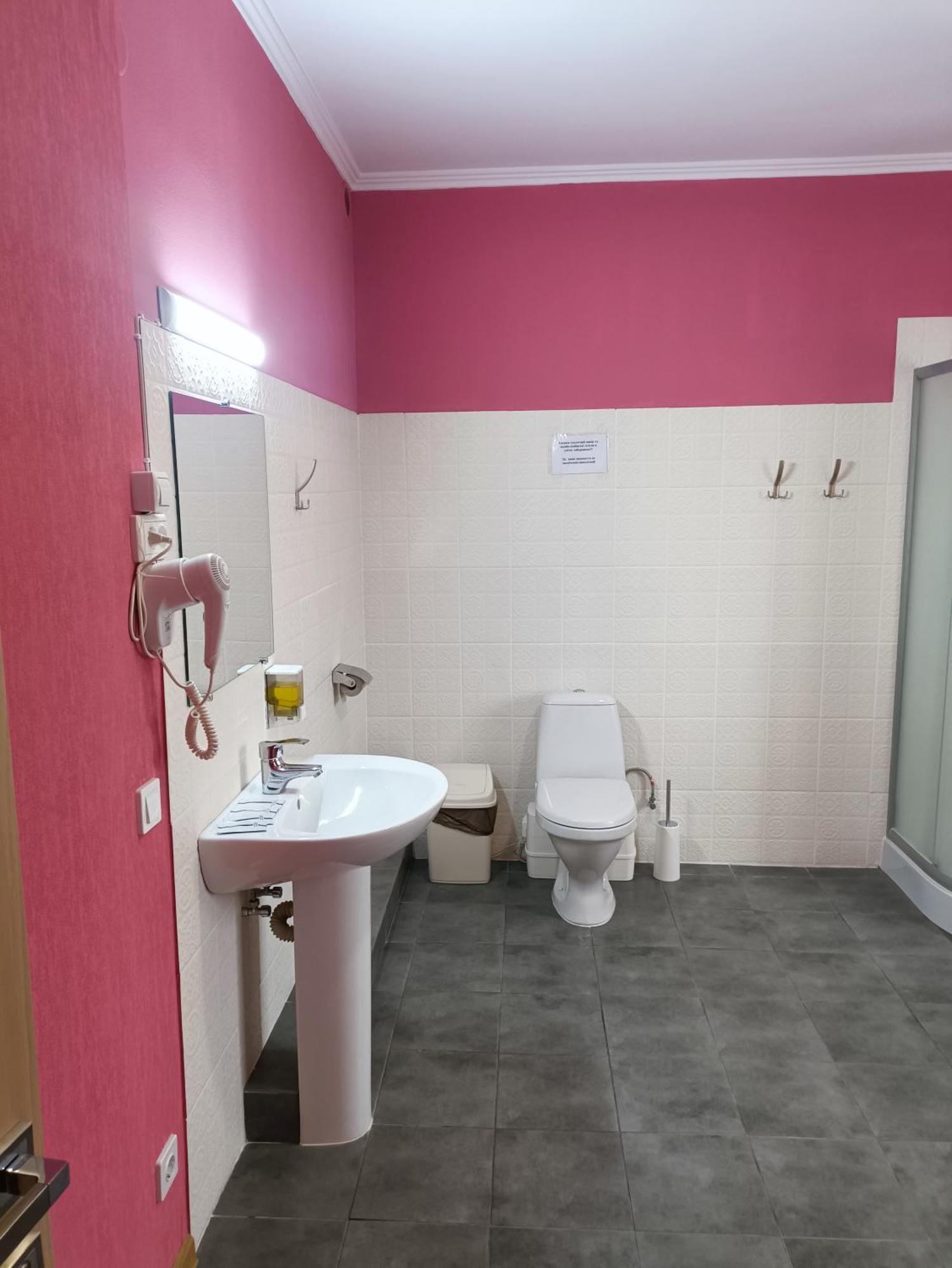 Mirage Hotel Chernivtsi Ngoại thất bức ảnh