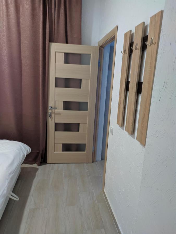 Mirage Hotel Chernivtsi Ngoại thất bức ảnh